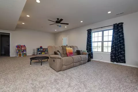 Living - 517 N Stella Ct, Willard, MO 65781 photo 3 of 3