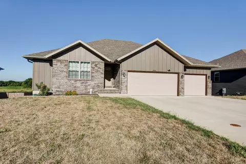 Exterior - 517 N Stella Ct, Willard, MO 65781 photo 2 of 7