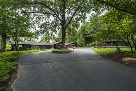 Exterior - 2971 E Southern Hills Blvd, Springfield, MO 65804 photo 2 of 33