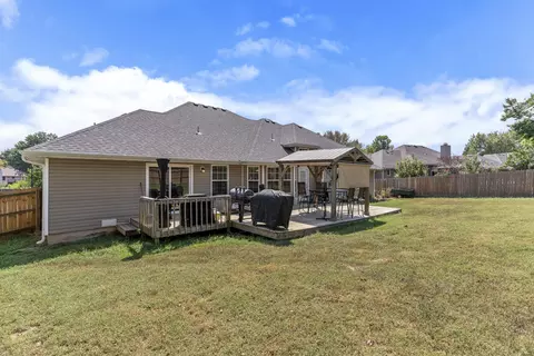 Exterior - 2081 N Preakness Dr, Nixa, MO 65714 photo 4 of 8