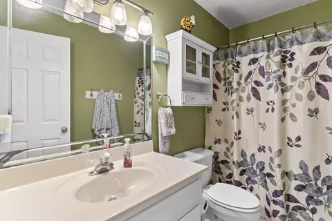 Bath - 2081 N Preakness Dr, Nixa, MO 65714 photo 3 of 3
