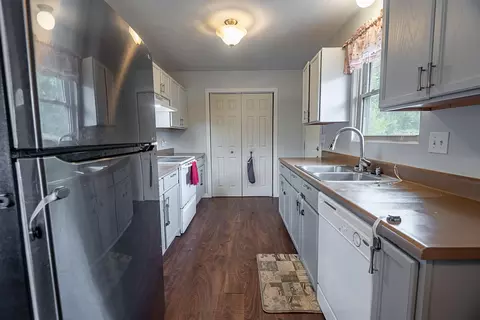 Kitchen - 1202 N Oak Park Dr, Springfield, MO 65802 photo 1 of 2