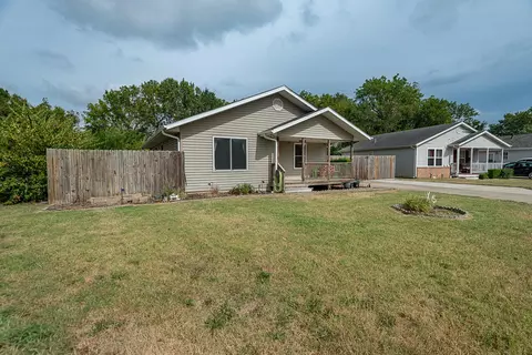 Other - 1202 N Oak Park Dr, Springfield, MO 65802 photo 1 of 8