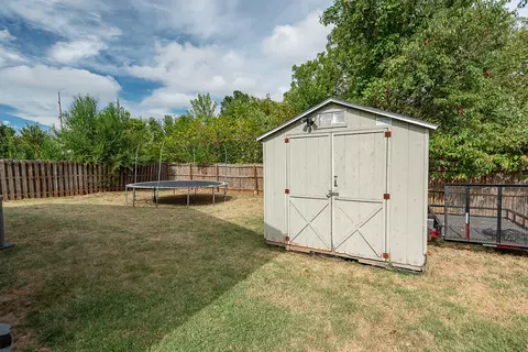 Exterior - 1202 N Oak Park Dr, Springfield, MO 65802 photo 5 of 5
