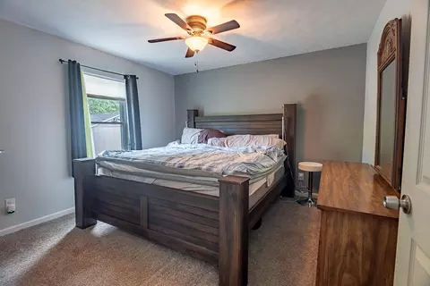 Bedroom - 1202 N Oak Park Dr, Springfield, MO 65802 photo 1 of 4