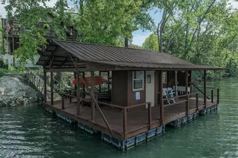 Exterior - 806 Sunset Rd, Branson, MO 65616 photo 13 of 13