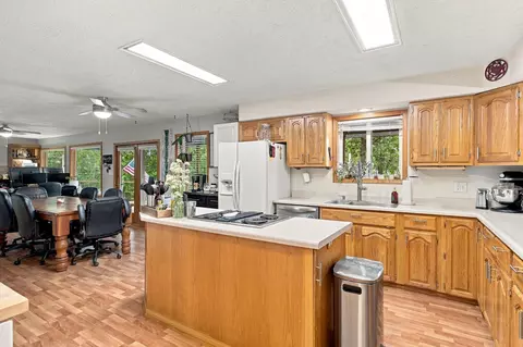 Kitchen - 23100 E Mockingbird Dr, Golden, MO 65658 photo 1 of 4