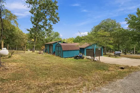 Exterior - 23100 E Mockingbird Dr, Golden, MO 65658 photo 9 of 15