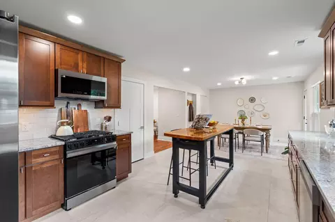 Kitchen - 1435 S Fairway Ave, Springfield, MO 65804 photo 5 of 5