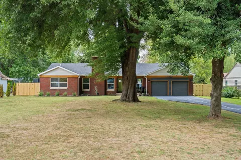 Exterior - 1435 S Fairway Ave, Springfield, MO 65804 photo 4 of 10