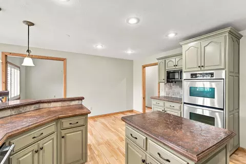 Kitchen - 144 Elmview Dr, Ozark, MO 65721 photo 4 of 5