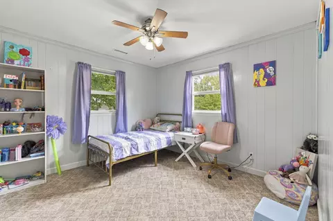 Bedroom - 1501 Ford Dr, Aurora, MO 65605 photo 5 of 6