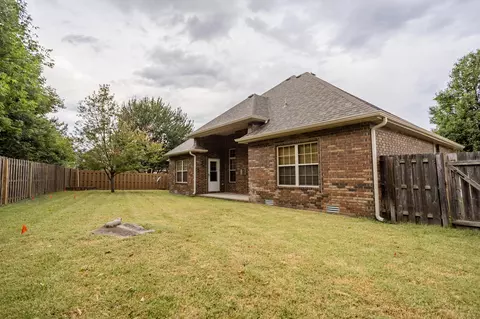 Exterior - 1284 Evington Ct, Springfield, MO 65803 photo 4 of 6