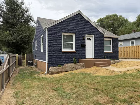 Exterior - 2336 N Johnston Ave, Springfield, MO 65803 photo 2 of 10