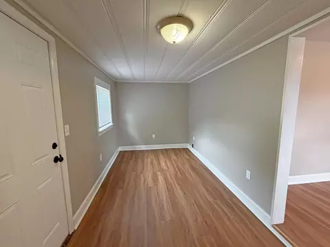 Living - 2336 N Johnston Ave, Springfield, MO 65803 photo 3 of 3