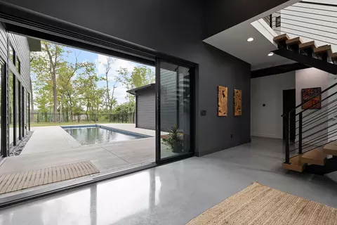 Entry Way - 861 Bantry Ct, Nixa, MO 65714 photo 6 of 10