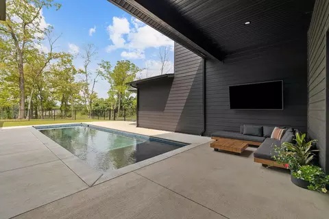 Exterior - 861 Bantry Ct, Nixa, MO 65714 photo 8 of 12