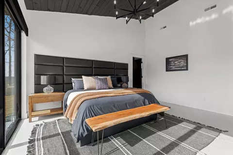 Bedroom - 861 Bantry Ct, Nixa, MO 65714 photo 2 of 4