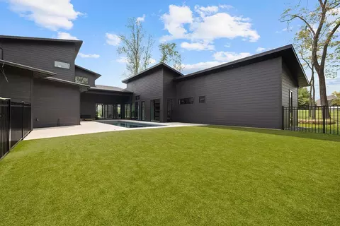 Exterior - 861 Bantry Ct, Nixa, MO 65714 photo 11 of 12