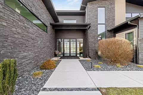 Exterior - 861 Bantry Ct, Nixa, MO 65714 photo 6 of 12