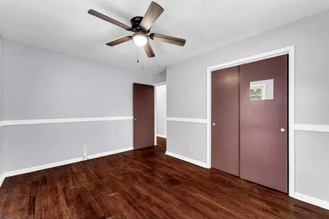 Bedroom - 2643 E Belmont St, Springfield, MO 65802 photo 2 of 2