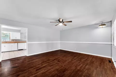 Living - 2643 E Belmont St, Springfield, MO 65802 photo 3 of 3