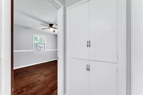 Entry Way - 2643 E Belmont St, Springfield, MO 65802 photo 1 of 1