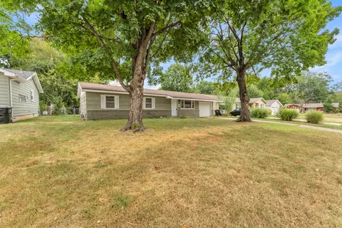 Exterior - 2643 E Belmont St, Springfield, MO 65802 photo 8 of 8