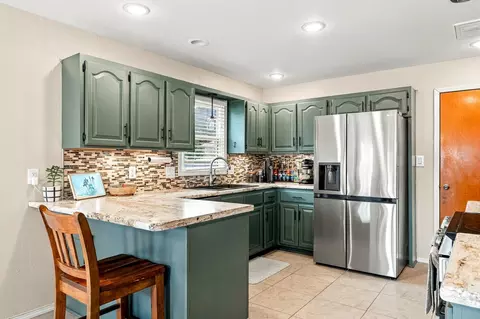 Kitchen - 720 Lone Hickory Rd, Ozark, MO 65721 photo 1 of 4