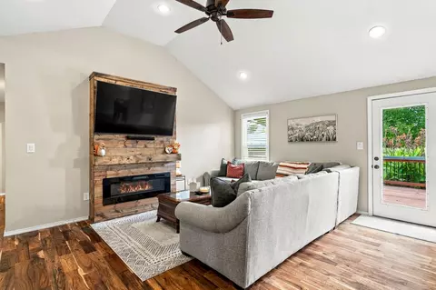 Living - 720 Lone Hickory Rd, Ozark, MO 65721 photo 1 of 3