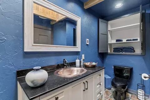 Bath - 2829 S Lone Pine Ave, Springfield, MO 65804 photo 1 of 9