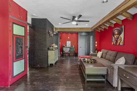 Living - 2829 S Lone Pine Ave, Springfield, MO 65804 photo 5 of 9