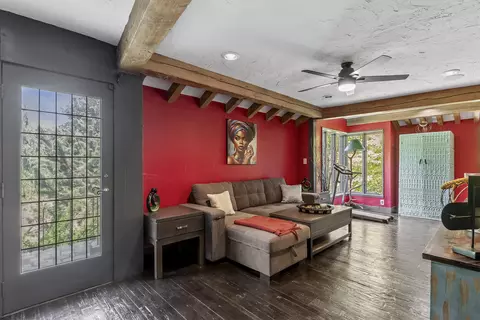 Living - 2829 S Lone Pine Ave, Springfield, MO 65804 photo 3 of 9