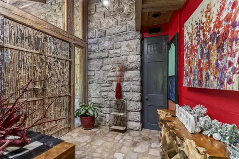 Entry Way - 2829 S Lone Pine Ave, Springfield, MO 65804 photo 6 of 15