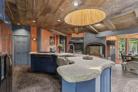 Kitchen - 2829 S Lone Pine Ave, Springfield, MO 65804 photo 5 of 13