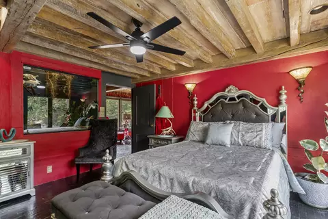 Bedroom - 2829 S Lone Pine Ave, Springfield, MO 65804 photo 8 of 10