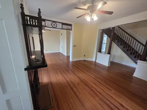 Living - 245 N Clay St, Marshfield, MO 65706 photo 3 of 7