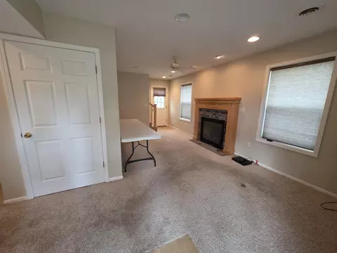 Living - 245 N Clay St, Marshfield, MO 65706 photo 7 of 7