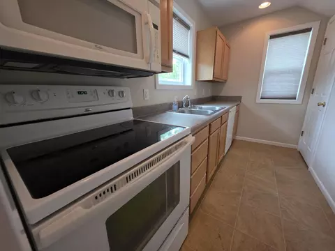 Kitchen - 245 N Clay St, Marshfield, MO 65706 photo 4 of 4