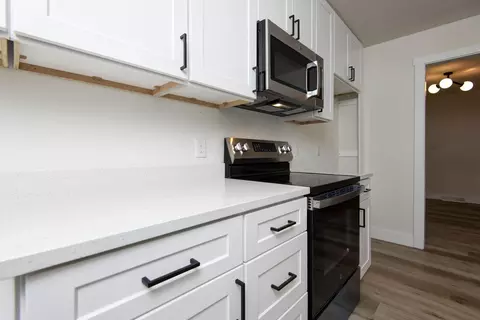 Kitchen - 2456 S Ferguson Ave, Springfield, MO 65807 photo 4 of 5