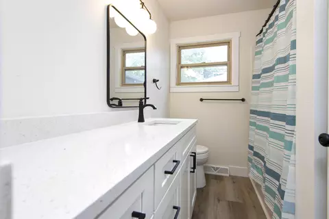 Bath - 2456 S Ferguson Ave, Springfield, MO 65807 photo 1 of 1