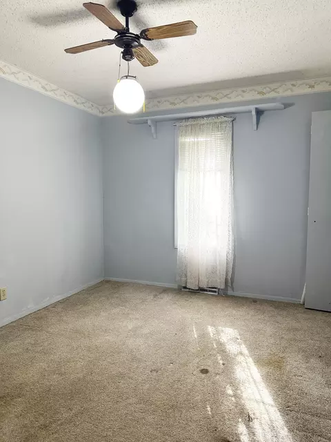 Bedroom - 5758 S Kimbrough Ave, Springfield, MO 65810 photo 2 of 3