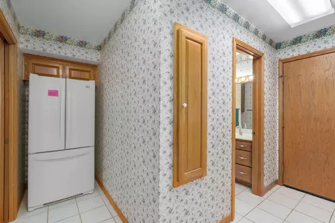 Entry Way - 1401 Dierker Dr, Monett, MO 65708 photo 3 of 5