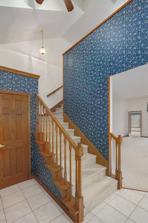 Entry Way - 1401 Dierker Dr, Monett, MO 65708 photo 2 of 5