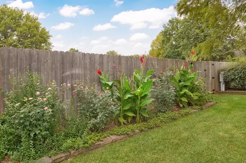 Exterior - 1401 Dierker Dr, Monett, MO 65708 photo 8 of 17