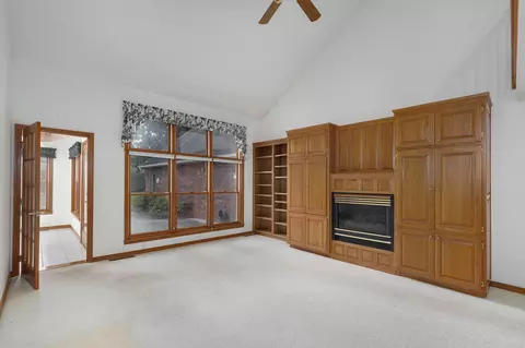Living - 1401 Dierker Dr, Monett, MO 65708 photo 2 of 2