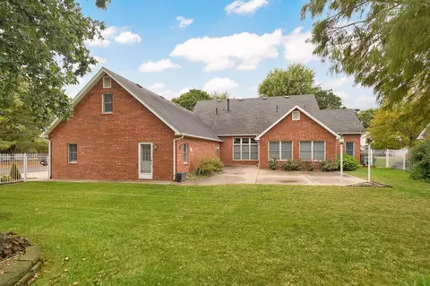 Exterior - 1401 Dierker Dr, Monett, MO 65708 photo 5 of 17