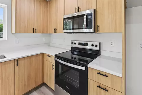 Kitchen - 1451 N Lexington Ave, Springfield, MO 65802 photo 3 of 4