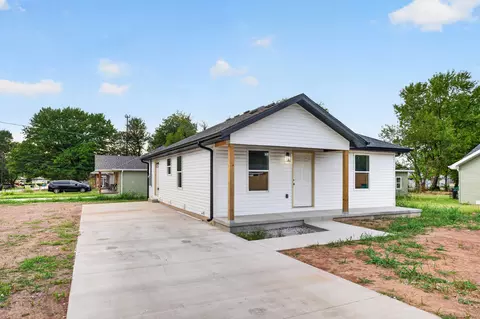 Exterior - 1451 N Lexington Ave, Springfield, MO 65802 photo 7 of 12