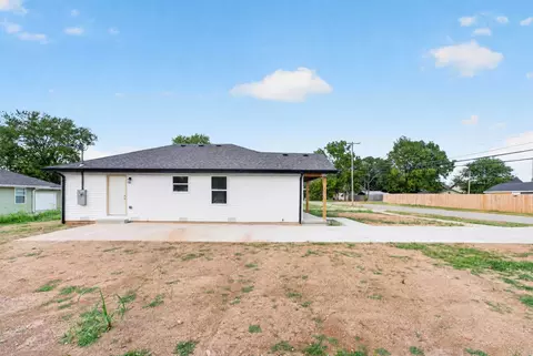 Exterior - 1451 N Lexington Ave, Springfield, MO 65802 photo 9 of 12